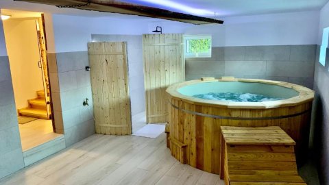 Domek Monte Black z jacuzzi i sauną fińską - Sylwester