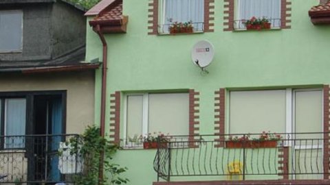 Kwatery Olech Łeba | pokoje z łazienkamii | grill, altanka | rejsy wycieczkowe - Sylwester