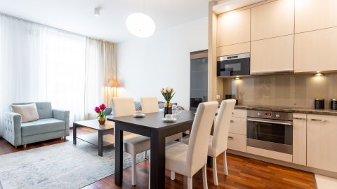 Golden Apartments Warsaw – Bright & Stylish, Stawki Street   - Sylwester