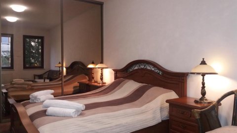 APARTAMENTY HIEROWSKIEGO 60G - Sylwester