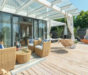 Summer House-Nowoczesne domki z jacuzzi i ładowarką do samochodu