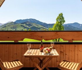 Domek w Roztokach z widokiem na Tatry, z balią i sauną
