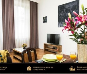 Old Town Brigue Apartment by Otium