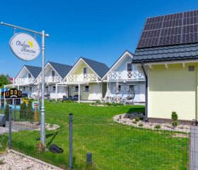 Domki nad morzem Otulone Słońcem