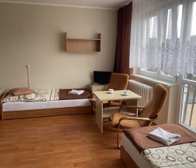 TANIE NOCLEGO STUDENCKI DOM MARYNARZA NR 4