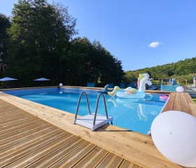 Turkusowa Osada - family resort - domki, basen, balia pod Międzyzdrojami