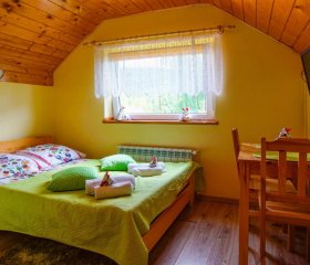 DOMEK NA ZARZECZU