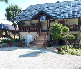 Guest House Family Varda Plitvice Lakes