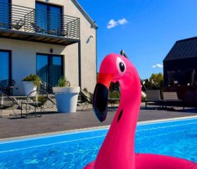 Loox Ostrovo- Boutique House-noclegi nad morzem