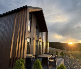 Zajęcze Domki z jacuzzi, balią i sauną – Góry Sowie