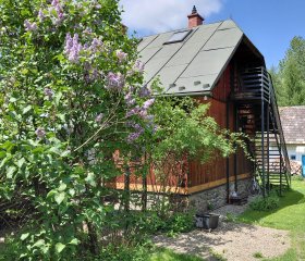 Karolówka Nad Osławą apartament na wyłączność z dużym ogrodem nad rzeką.