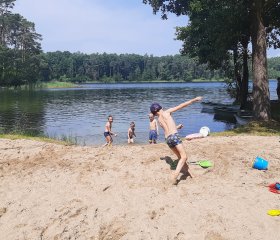 Mazury pokoje domki nad samym jeziorem - własna plaża - śniadania - łódki kajaki