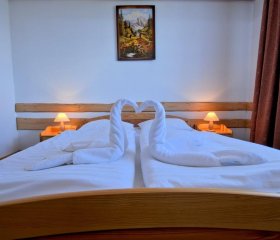 Ośrodek Wczasowy GROŃ PLACÓWKA pensjonat i domki całoroczne 