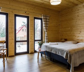 Villa Bezycer. Pokoje i Apartamenty w otoczeniu przyrody