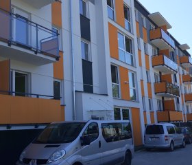Apartament 3 pokoje, blisko centrum, parking