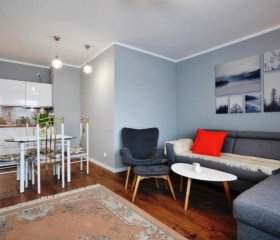 Apartament JARZĘBINA z balkonem. Pełen komfort dla 4 osób. 250 metrów  od morza 