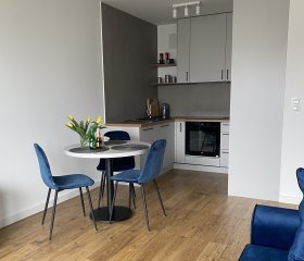 Apartament Wiczlino | z łazienką, w pełni wyposażoną kuchnią i ogródkiem