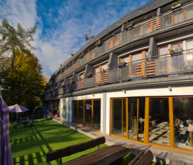 POLARIS H R & A |  pokoje z widokiem na Pieniny | taras 