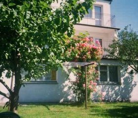 CZARNA OWCA - obiekt kameralny. Komfortowe pokoje.