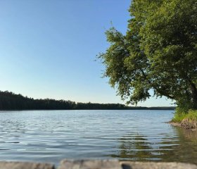 Zapraszamy na Mazury! Oferujemy do wynajęcia nowy dom nad jeziorem Marksoby w 