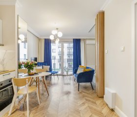 SKY Home- Blue Apartament 2 -Manufaktura, Bezpłatny Parking, Klima, Dostęp na Ko