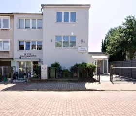 LC pokoje & apartamenty B52