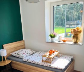 Komfortowe pokoje blisko lasu 