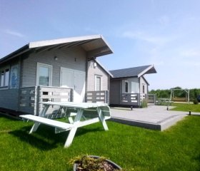 Szara Foka domki nad morzem Gąski