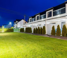 Barka Apartments - Spacious, Modern Year-round Cottages Close to the Beach