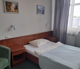 Pokoj dwuosobowy z łazienka