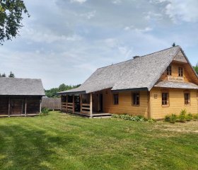 Dom z bali. Chata Michal.