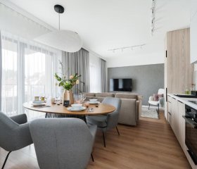 Lake Club Apartments - LoftAffair