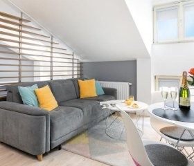 Topolowa Apartment, next to Main Station