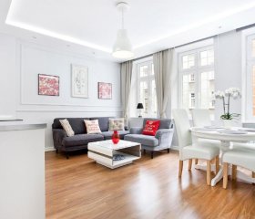 The Heart of Old Town Apartments