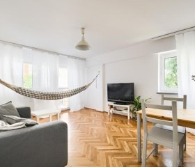 Chmielna Hammock Apartment