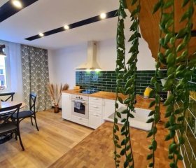 Uroczy apartament blisko centrum - 10 min do plaży