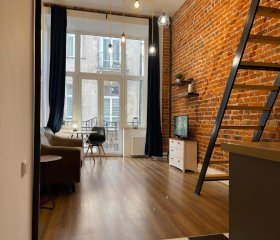 Urokliwy Loft w NCŁ Kamienica Vabank nr 18