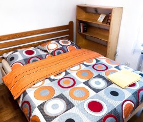 Sunny apartment. 5 minutes walk from Main Sqare.