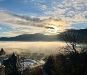 Apartament Retro widok na Śnieżkę 10 minut do Świątyni Wang i szlaków