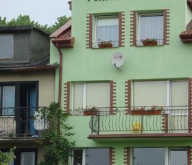 Kwatery Olech Łeba | pokoje z łazienkamii | grill, altanka | rejsy wycieczkowe