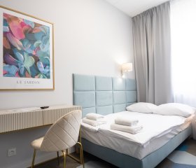 Moon ApartHotel