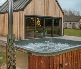 Urocze domki na wyłączność z prywatnym jacuzzi