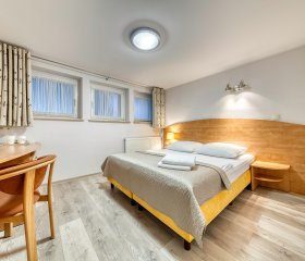 Bydgoszcz Opławiec – kameralny nocleg w zielonej okolicy, parking gratis