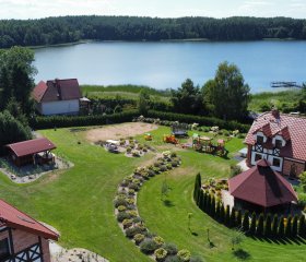Noclegi nad jeziorem, apartamenty i domy nad jeziorem-Uroczysko Lutówko