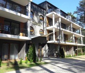 Apartament nad jeziorem , ZEFIR