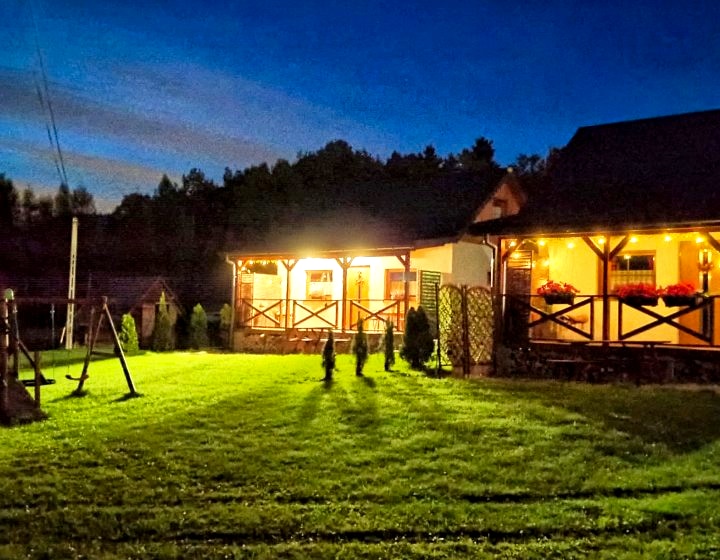 POD STARĄ PODKOWĄ – komfortowy domek z kominkiem