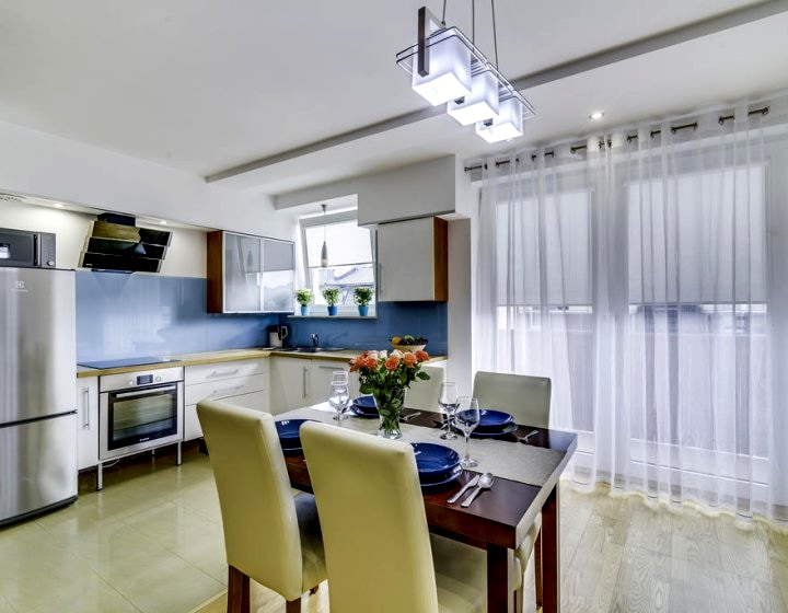 Apartamenty Online. Komfortowy wypoczynek 300m od pięknej, szerokiej plaży