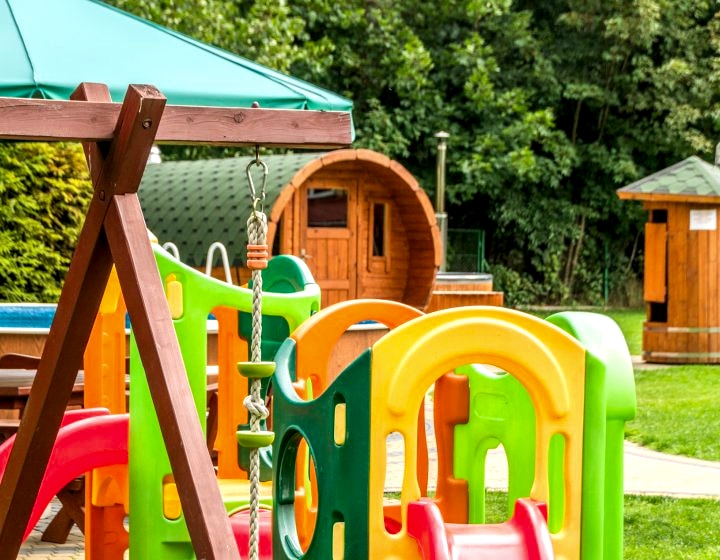 "GAJÓWKA" CAŁOROCZNE POKOJE, BASEN, SAUNA, JACUZI,ROWERY,PLAC ZABAW,DUŻA POSESJA