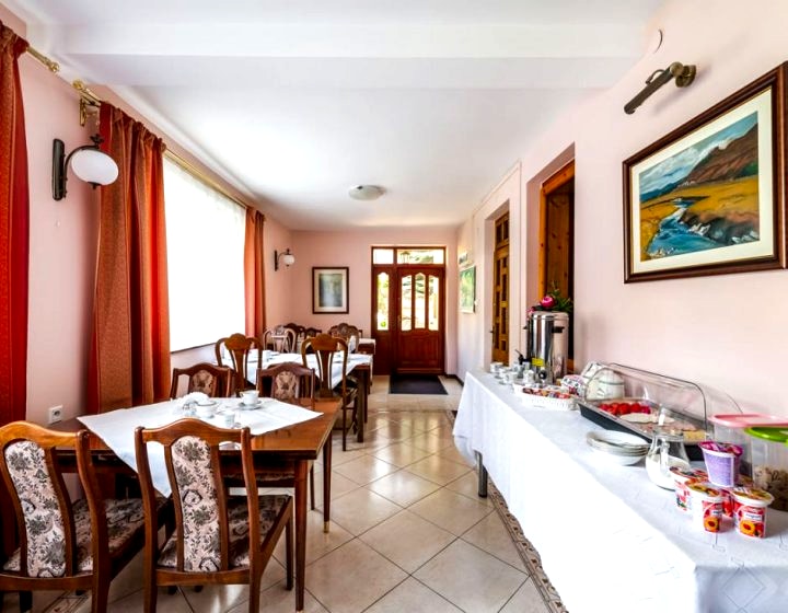 Willa Szarotka B&B - noclegi ze śniadaniami - kameralny pensjonat