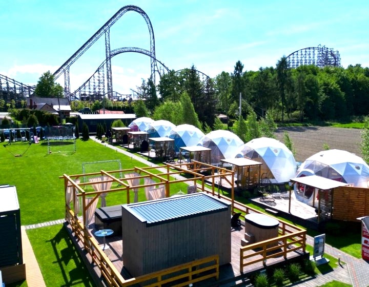 Nocleg Holiday Park Zator - Domki 100 metrów od Parku Energylandia z basenem i jacuzzi!, Zator
